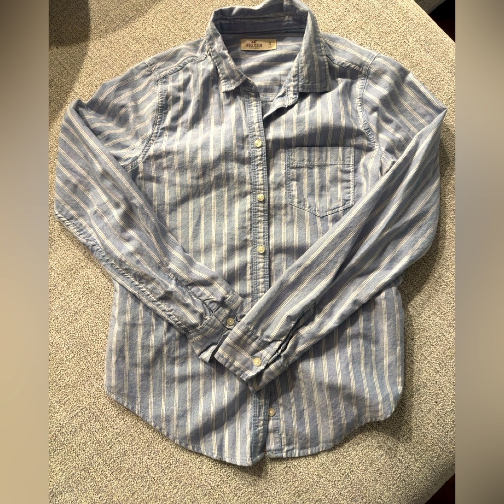 Hollister blue and white striped collared buttoned up shirt